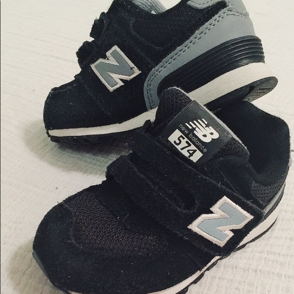 New Balance Black sneaker